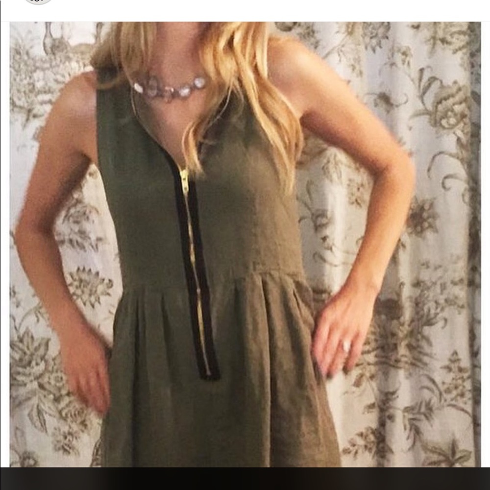 2 Ruby Cotton linen dresses - in green and pink